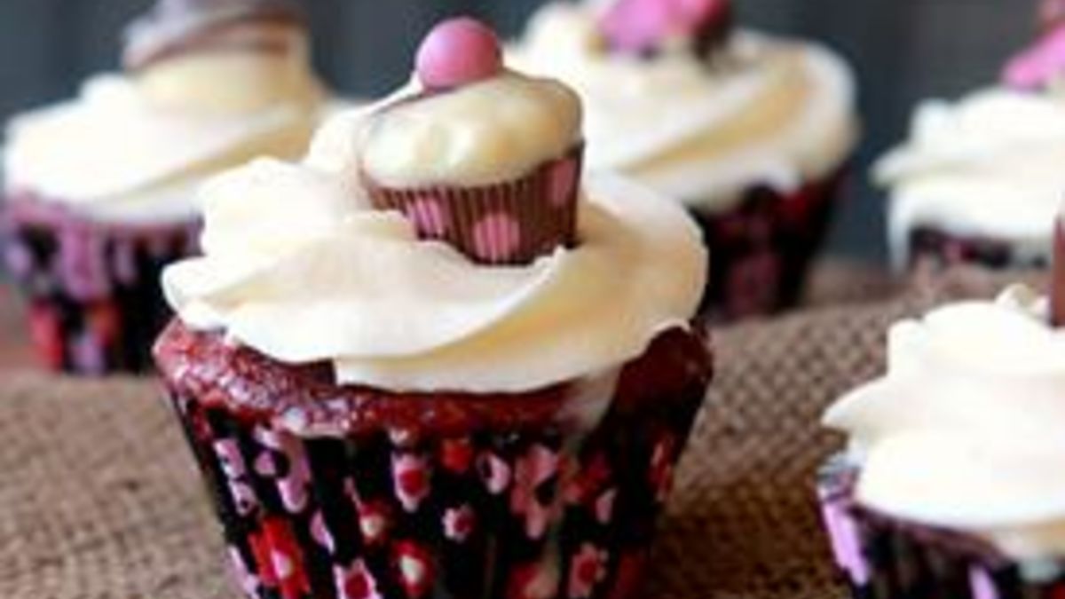 Tres Leches Red Velvet Cupcakes