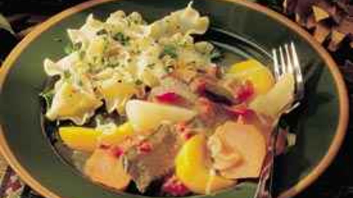Beef Roast with Fruit