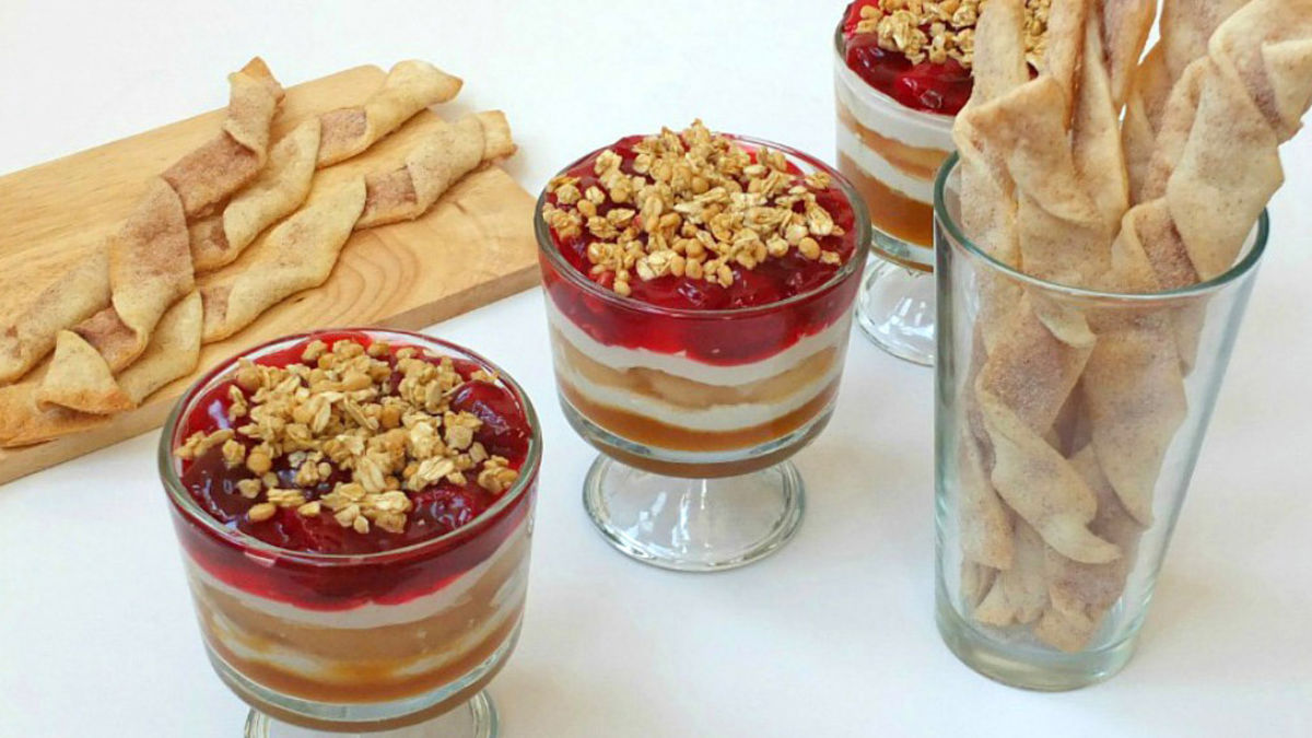 Thanksgiving 7-Layer Pie Dip with Pie Crust Dipping Sticks