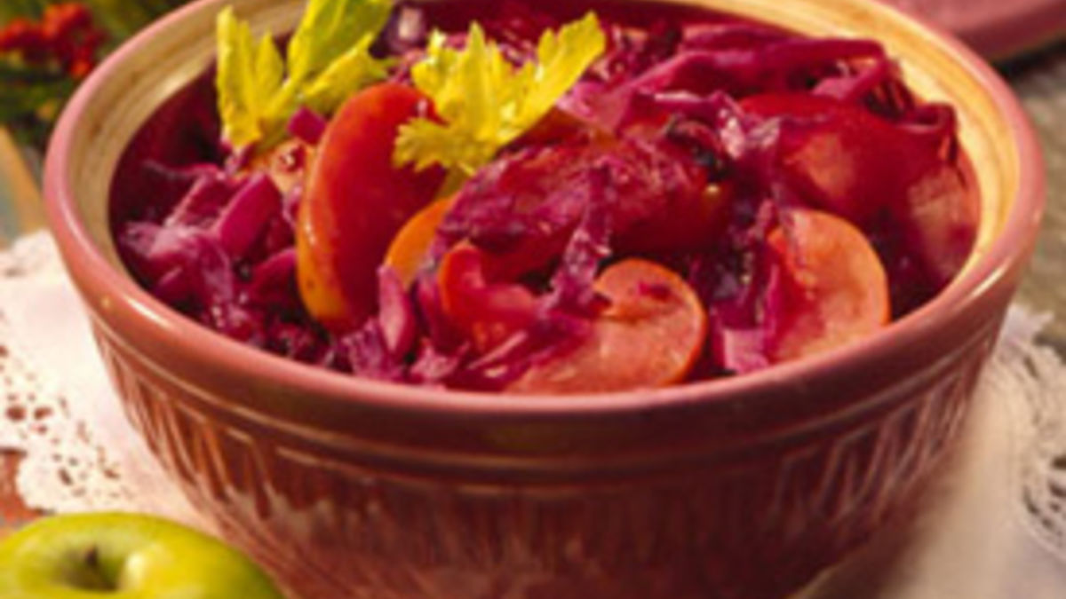 Red Cabbage with Apples