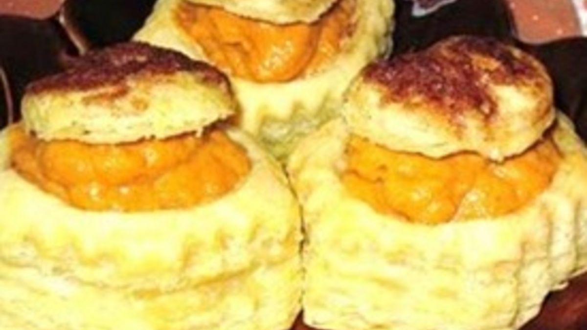 Pumpkin Mousse In Cinnamon Pastry Shells