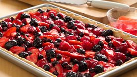 How to Make Fresh Berry Slab Pie Video
