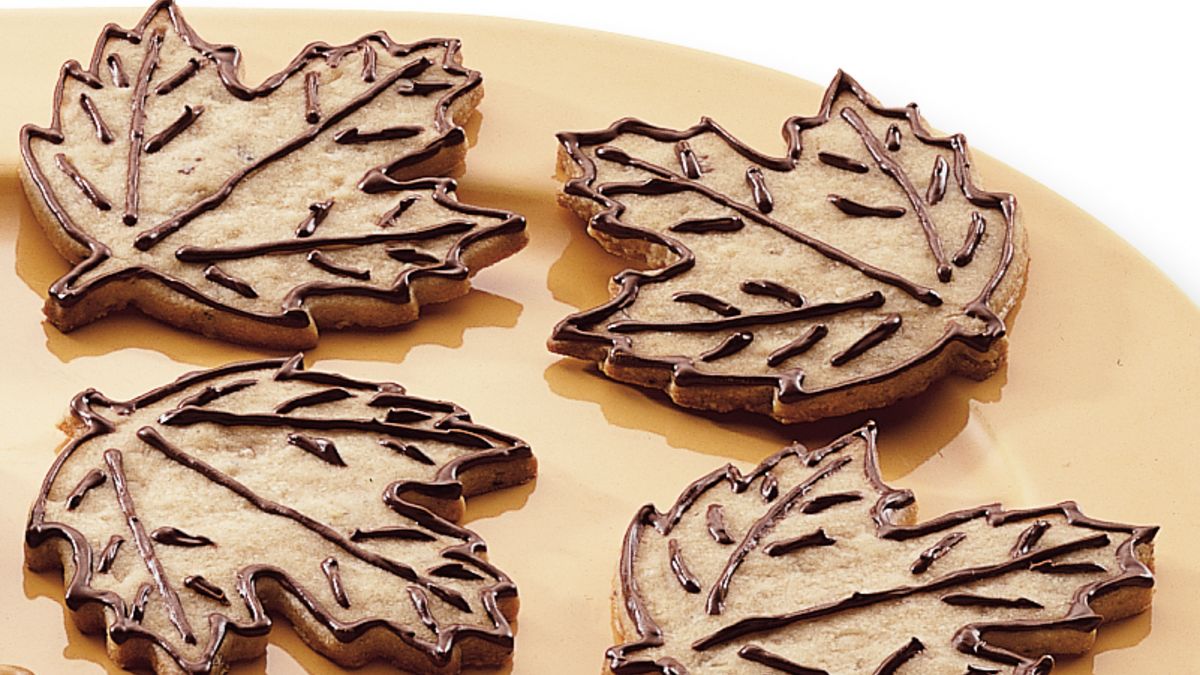 Maple Leaf Cookies