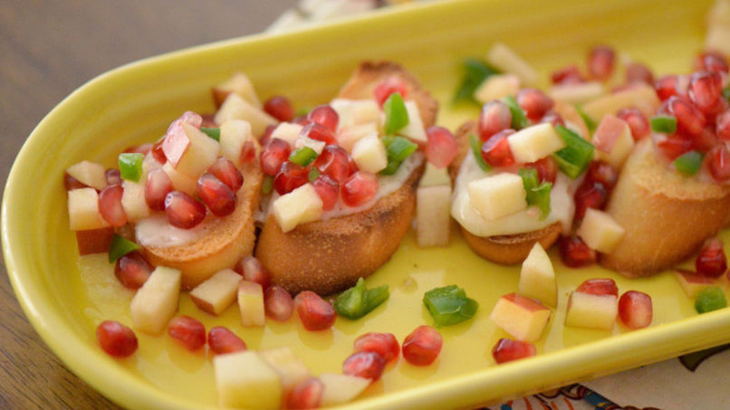 Spicy Pomegranate Crostinis