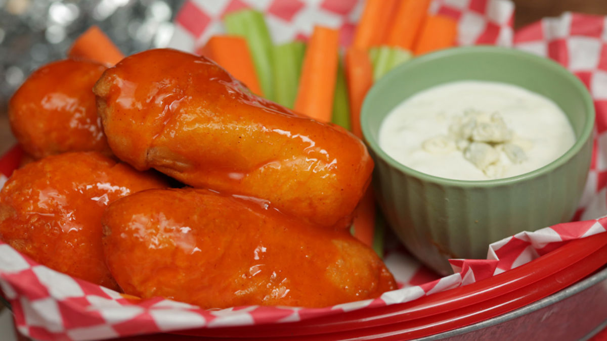 Buffalo Chicken Mozzarella Sticks