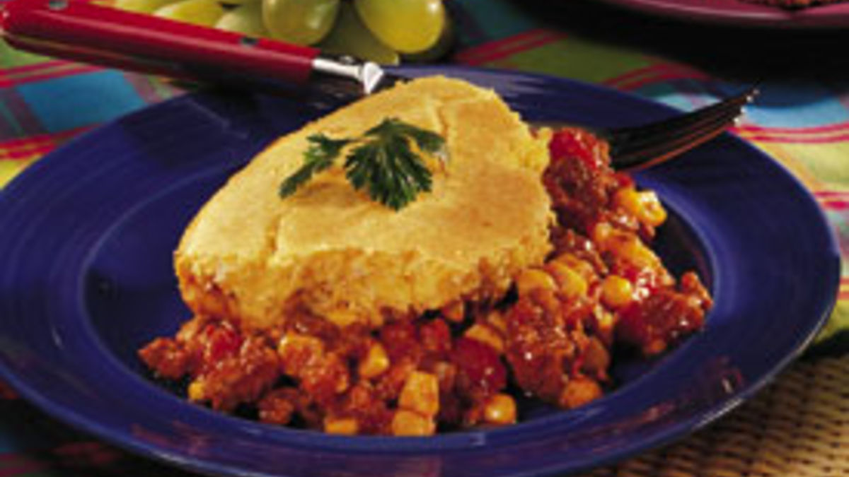 Baked Chili with Cornmeal Crust