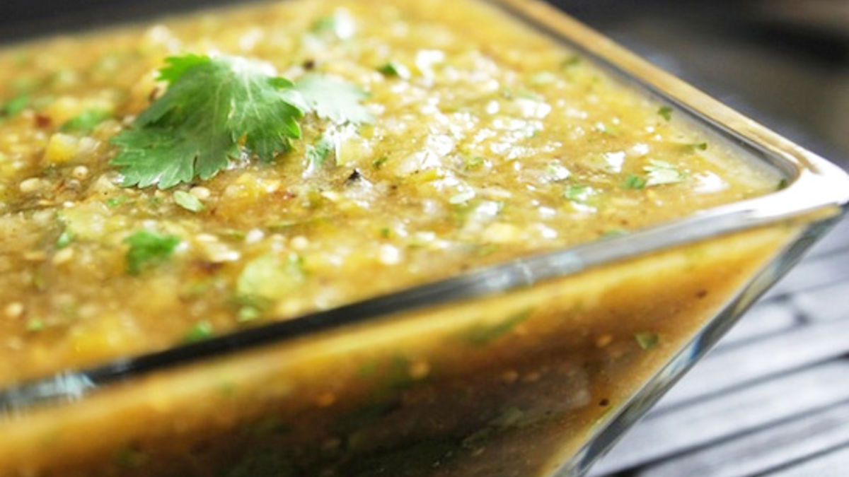 Roasted Tomatillo Salsa (Salsa Verde)