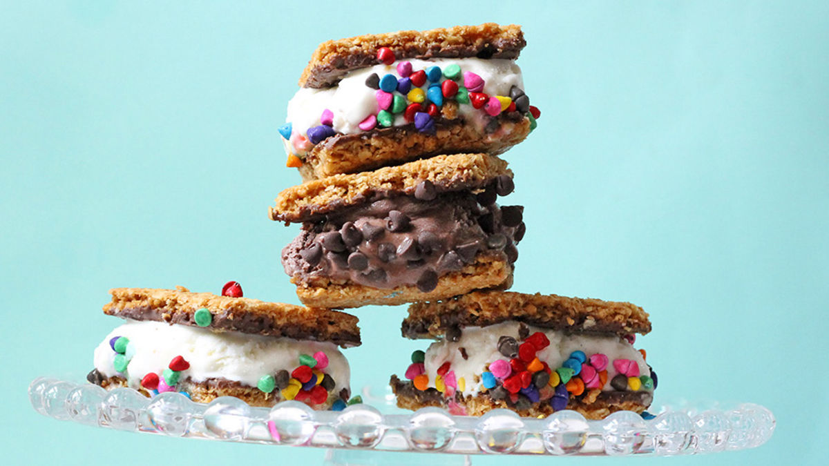 Granola Bar Ice Cream Sandwiches