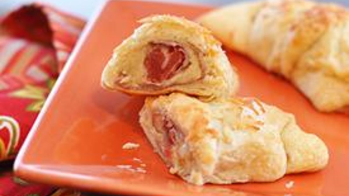 Prosciutto Caprese Crescents