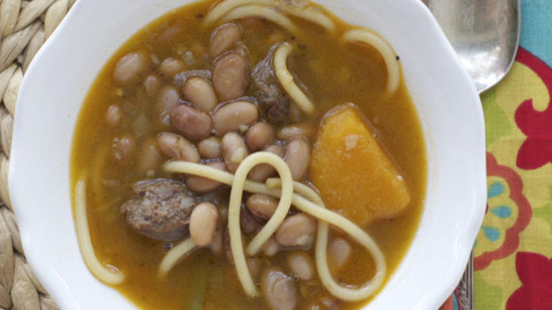 Porotos con Riendas