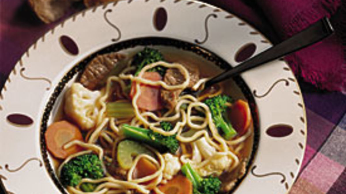 Stir-Fried Noodle Soup 