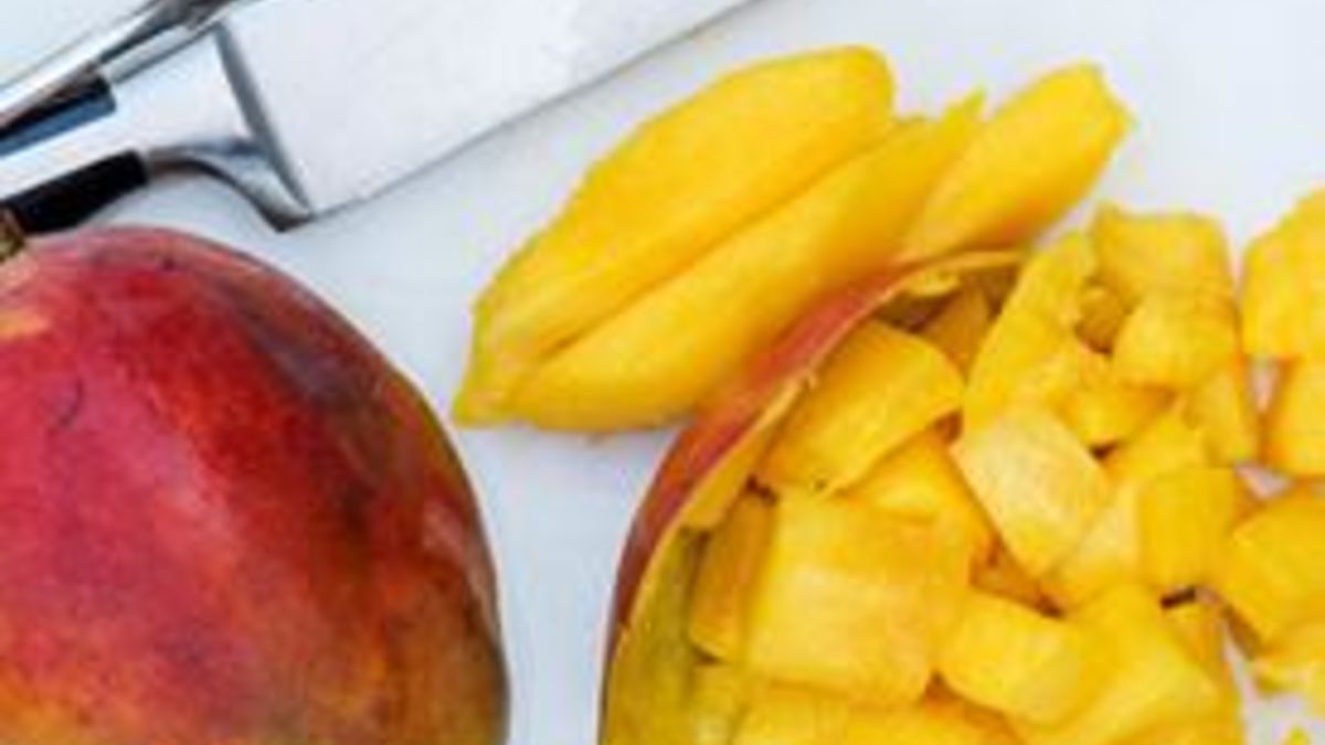 How to Cut a Mango Like a Boss