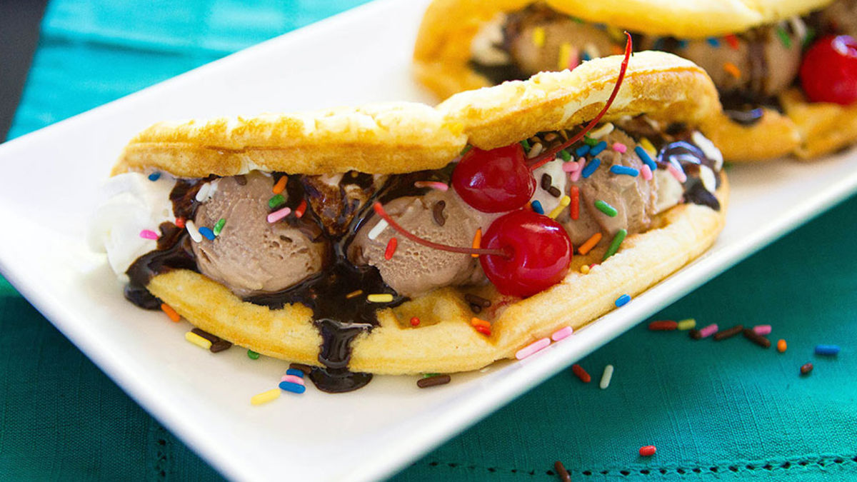 Choco Waffle Taco