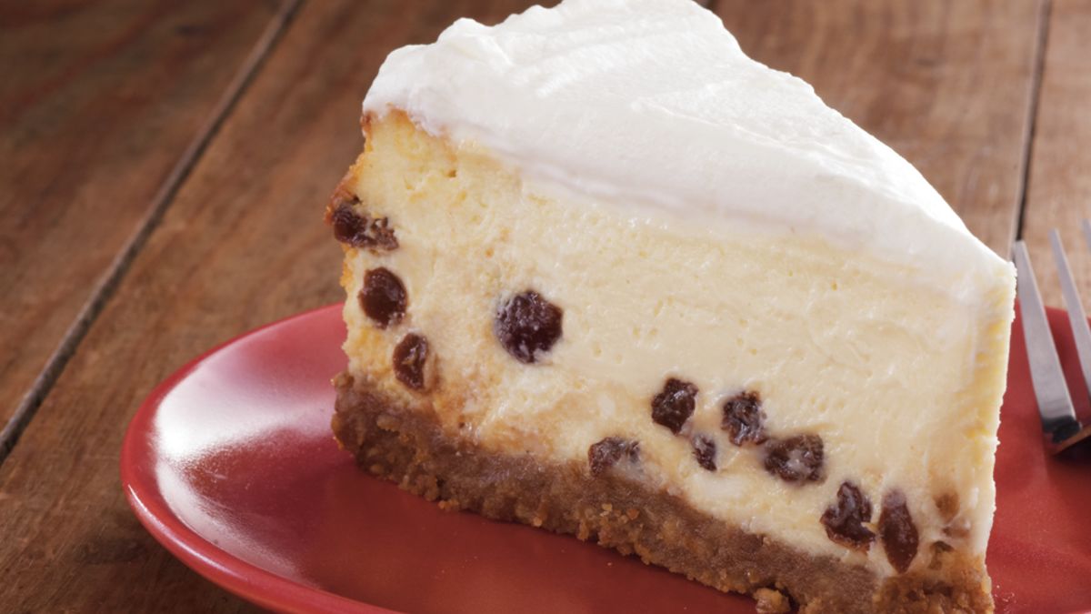 Sour Cream-Rum Raisin Cheesecake