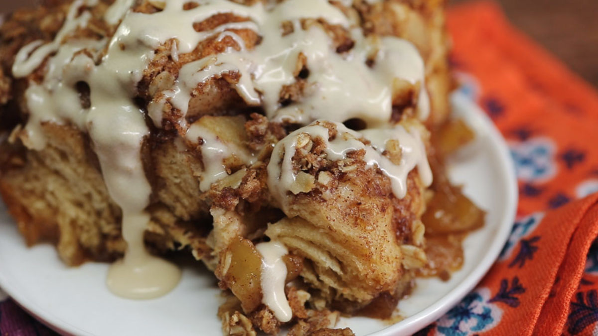Apple Cinnamon Coffee Cake