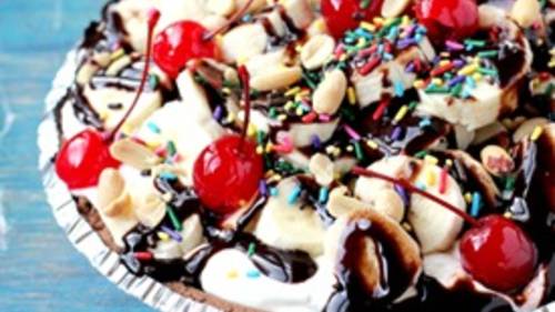 No-Bake Banana Split Pie