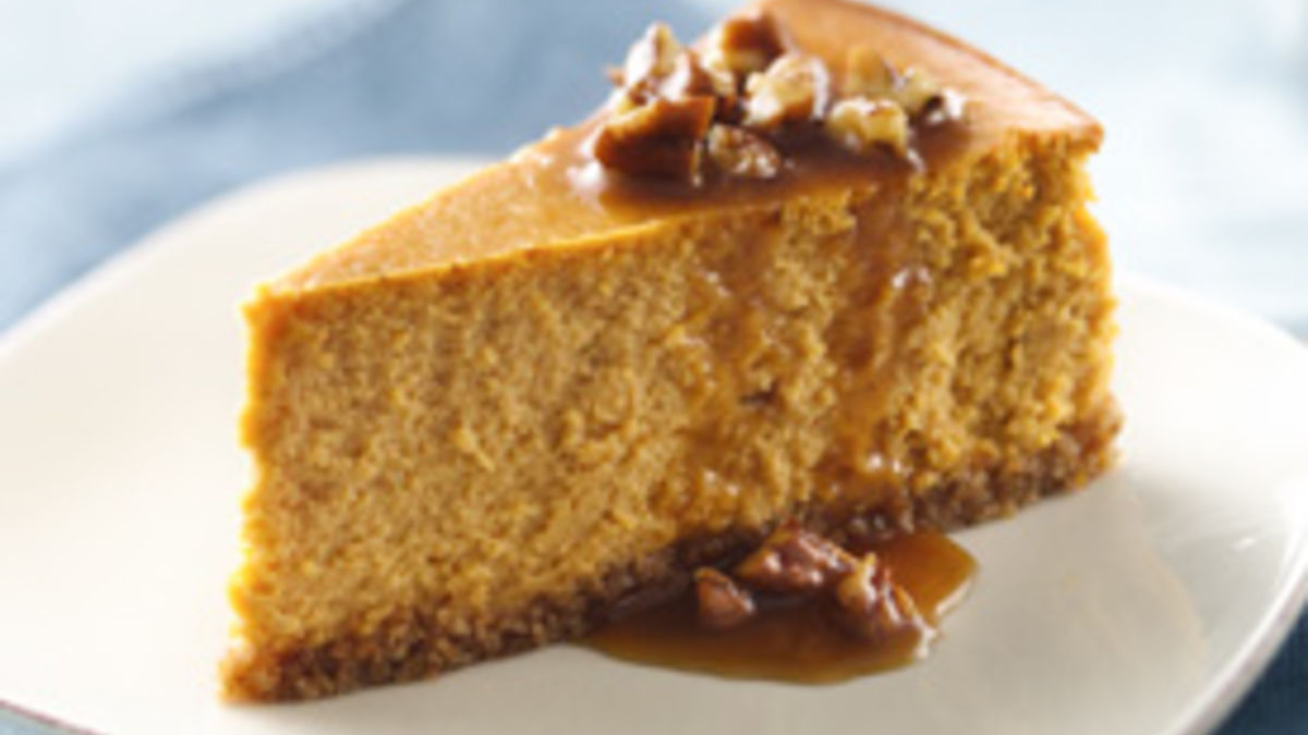 Pumpkin Cheesecake with Praline Sauce