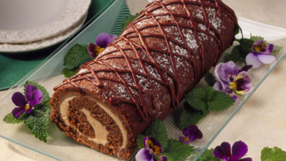 Apple Butter Cake Roll