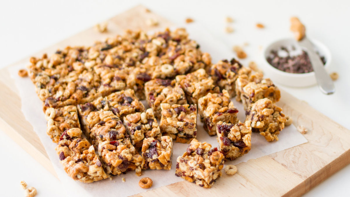 No-Bake Cherry-Almond Squares