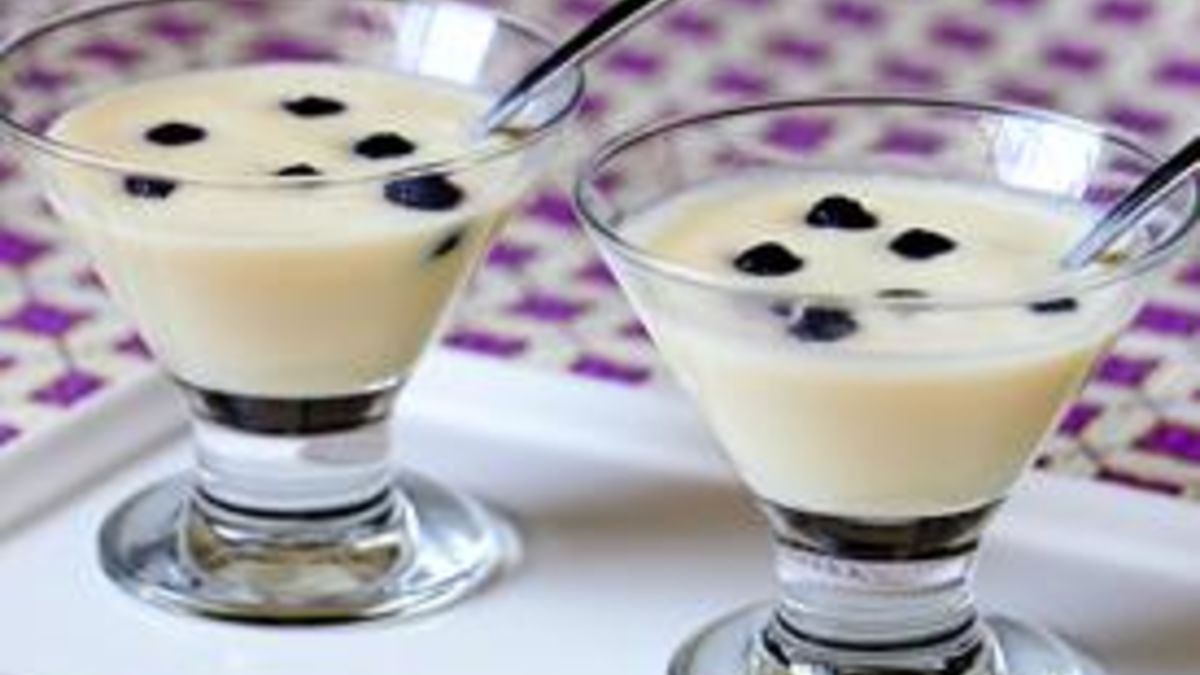Zabaione: A Creamy Prosecco Dessert