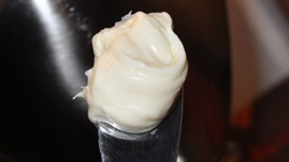 Zesty Lemony Cream-Cheese Frosting