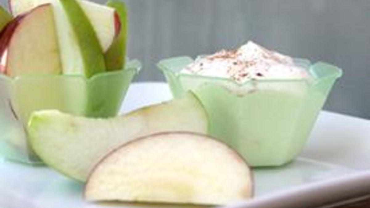 Fluffy Coconut Fruit Dip