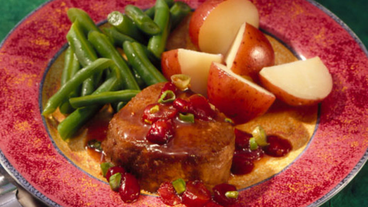 Venison with Cranberry-Wine Sauce