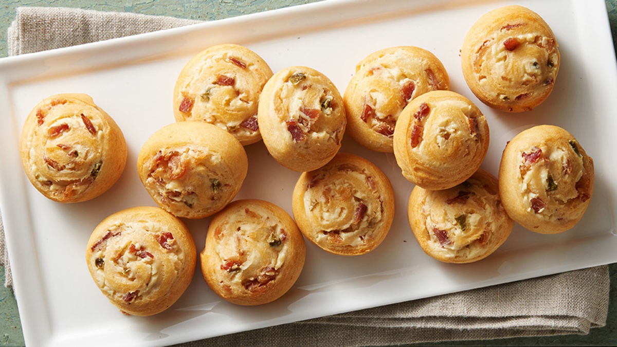 Bacon-Jalapeño Popper Pinwheels