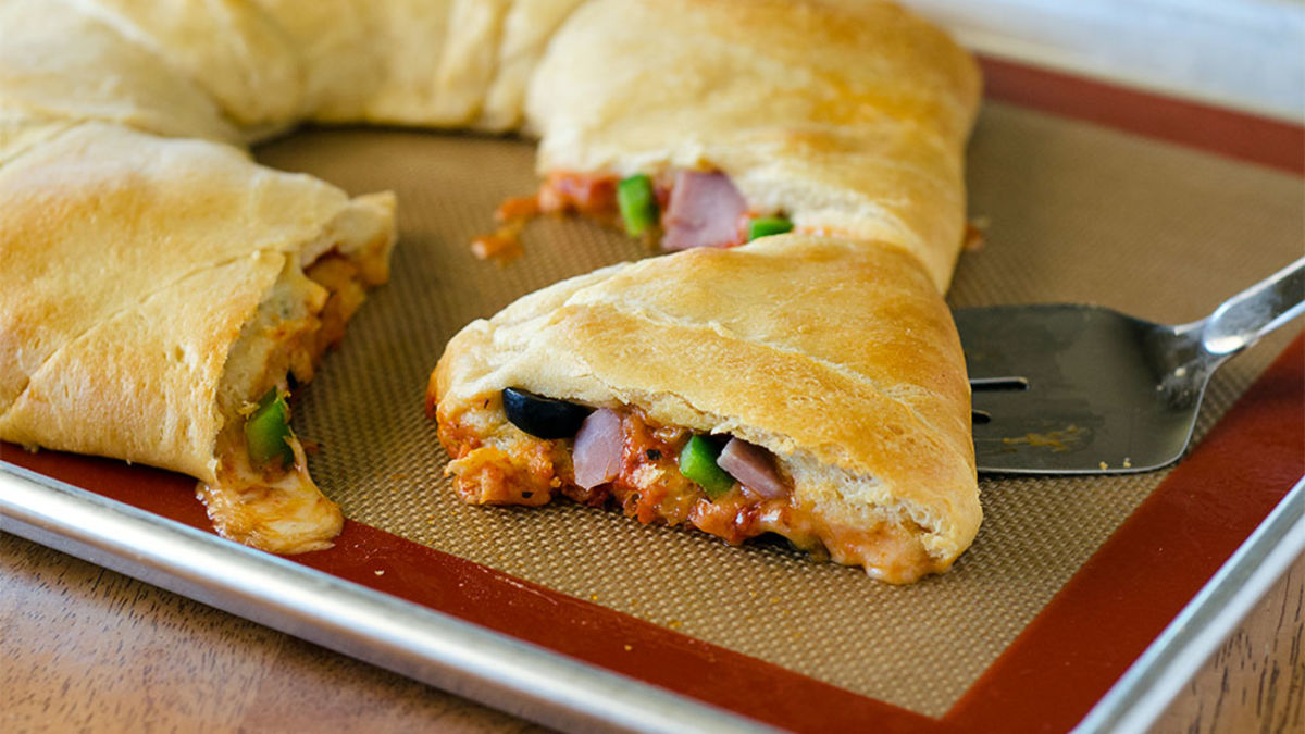 Supreme Pizza Crescent Ring