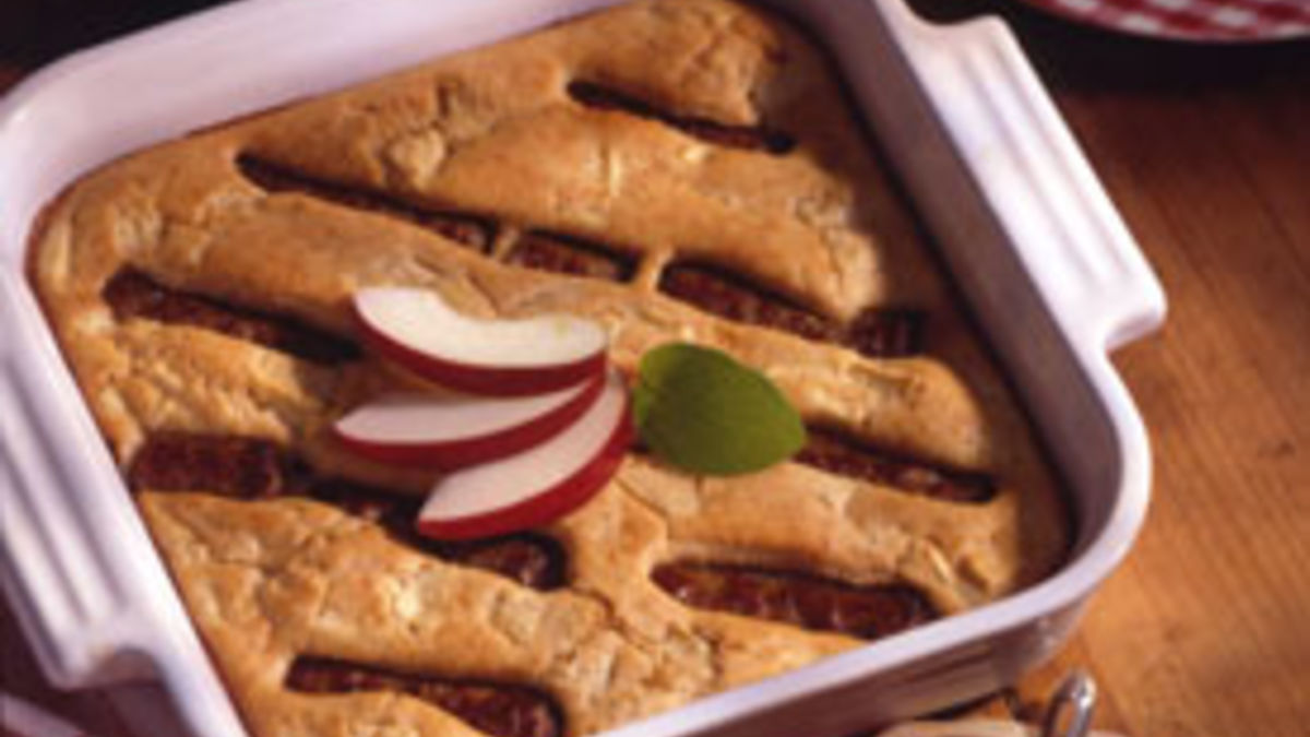 Apple-Sausage Oven Pancake