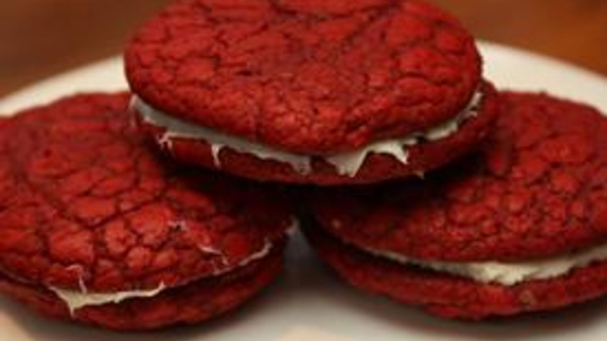Red Velvet Cookie Sandwiches