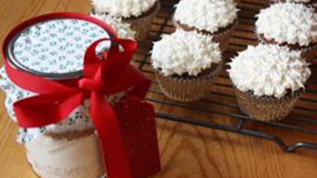 Ginger Molasses Cupcakes