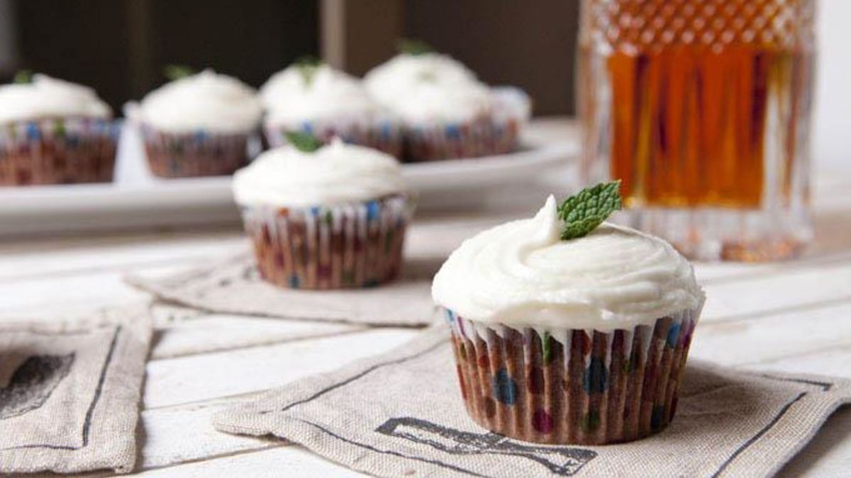 Mint Julep Chocolate Cupcakes