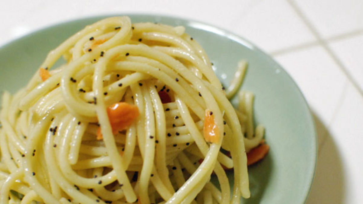 Green Tea and Smoked Salmon Pasta Salad