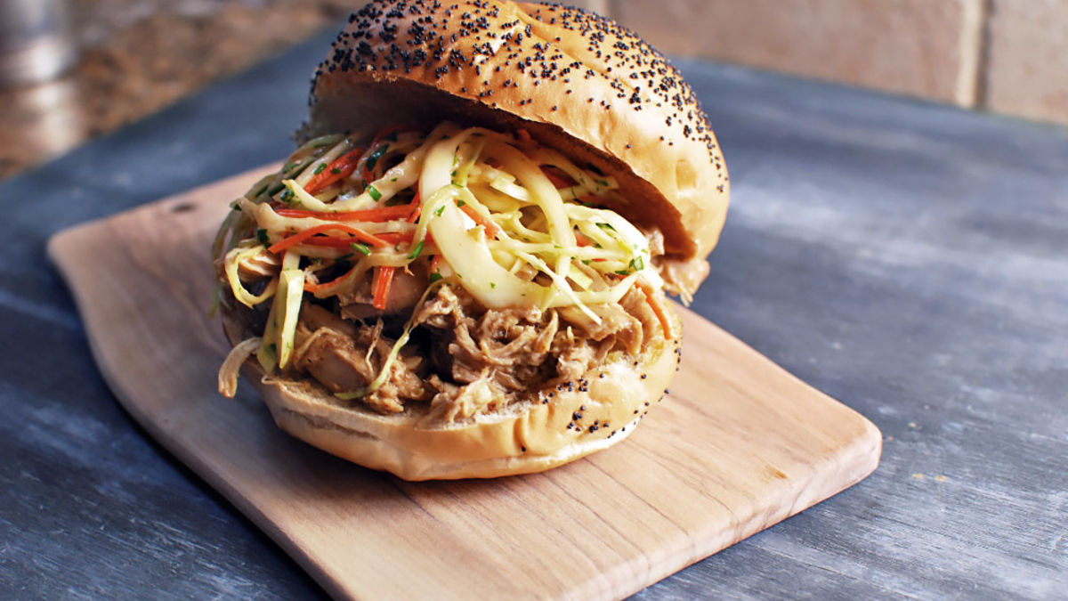 Slow-Cooker BBQ Pulled Chicken Sandwich