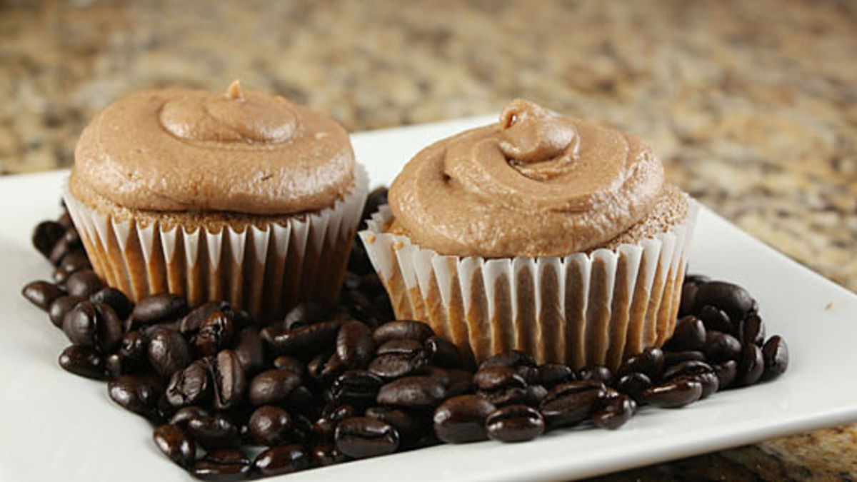 Buzz Cupcakes