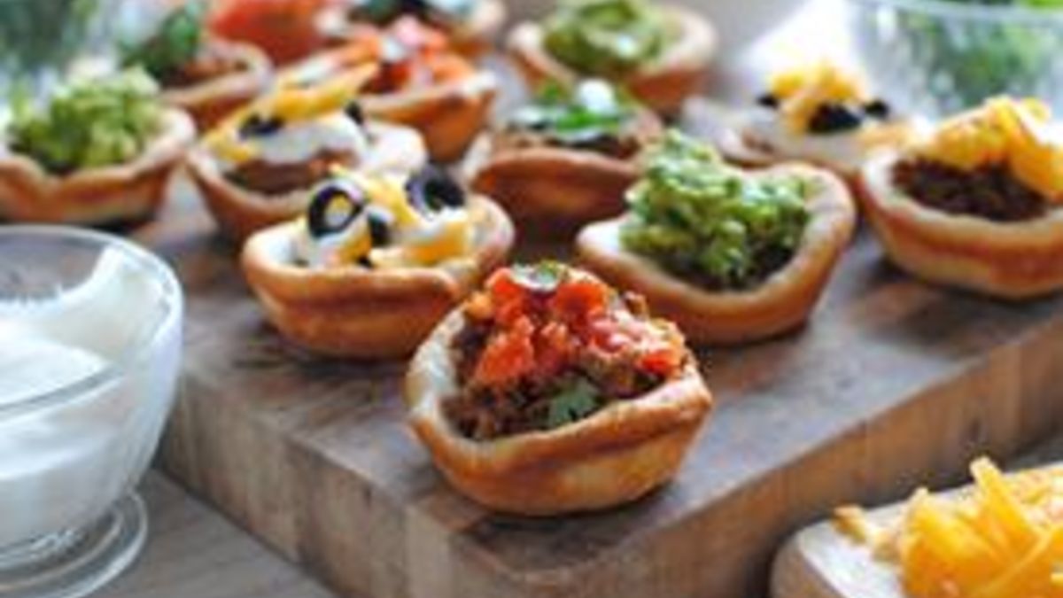 7-Layer Dip Pizza Cupcakes