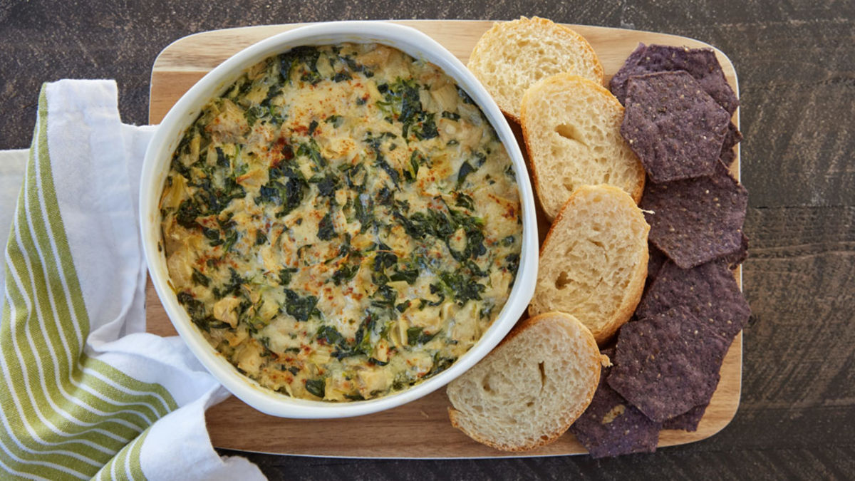 Creamy Spinach-Artichoke Dip