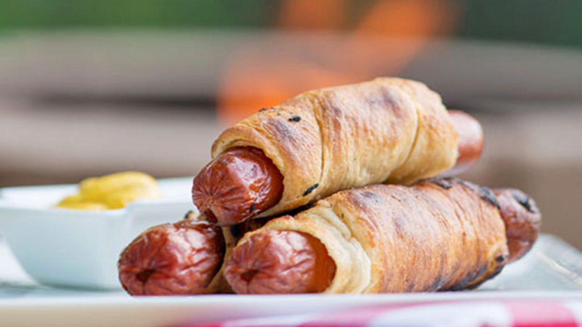 Campfire Crescent Dogs