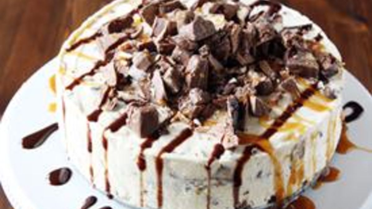 Candy Bar Ice Cream Cake