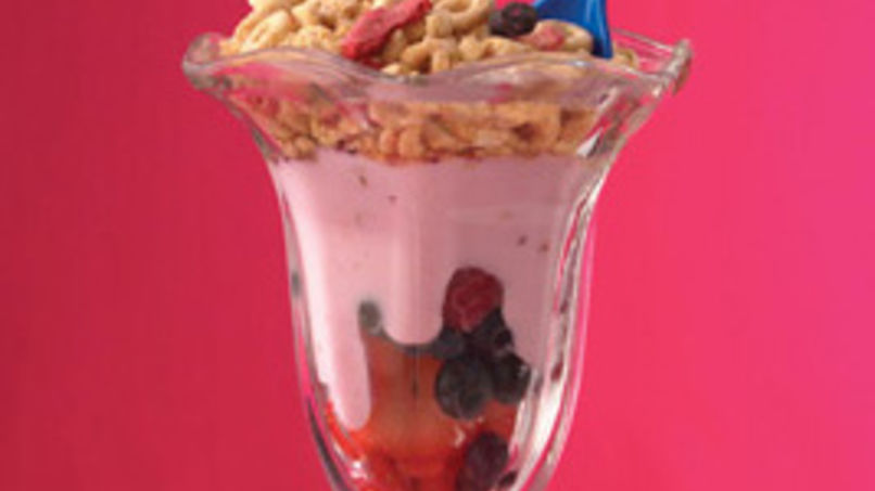 Cheerios™-Yogurt-Fruit Parfaits