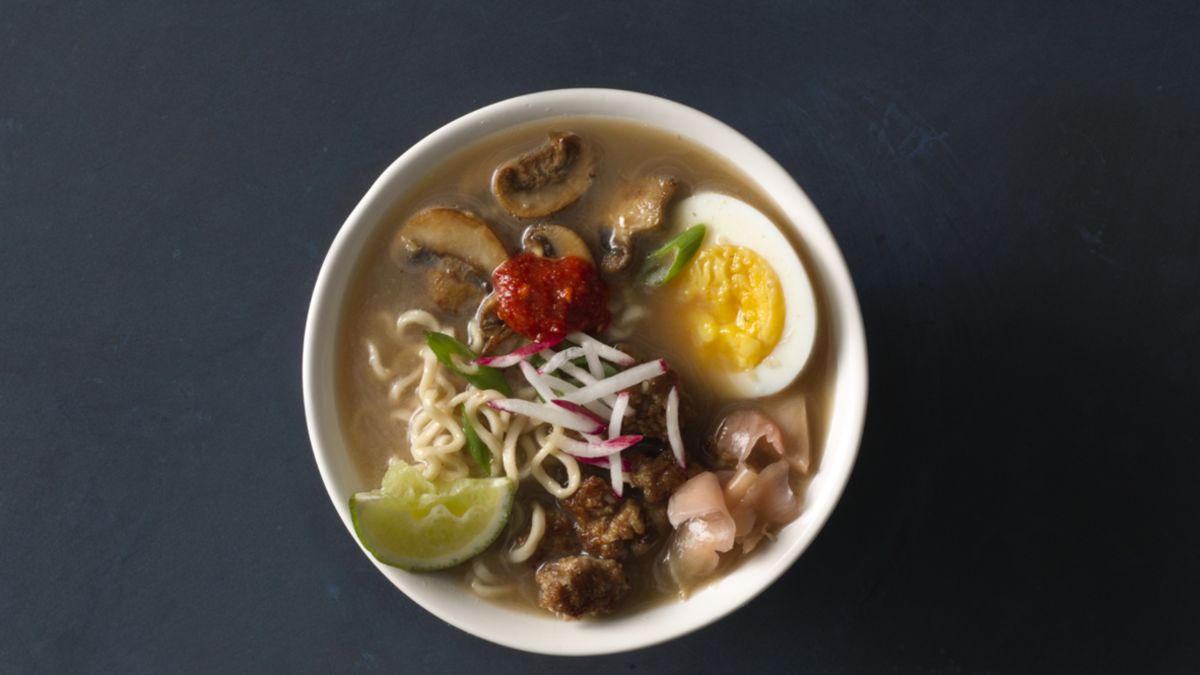 Ramen Soup with Mushrooms and Pork