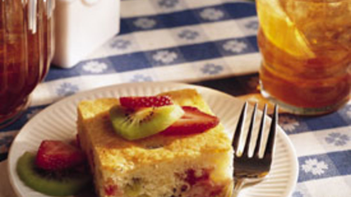 Kiwi and Strawberry Shortcake Squares