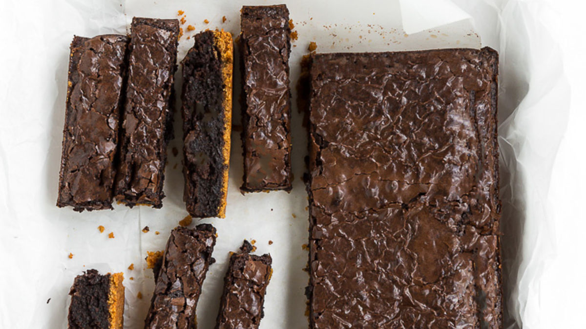 Brownie Sticks with Cheerios™ Crust