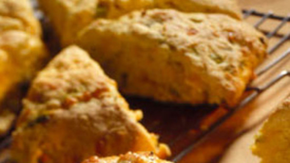 Cheddar-Cornmeal Scones