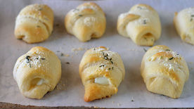 How to Make Easy Cheesy Rosemary Crescent Rolls Video