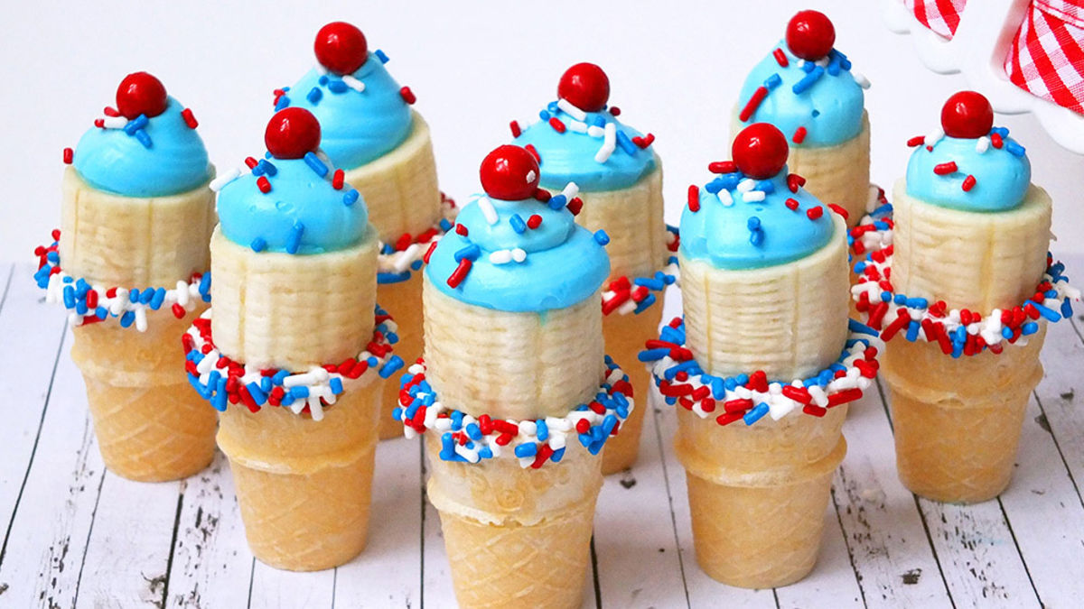 4th of July Mini Cones
