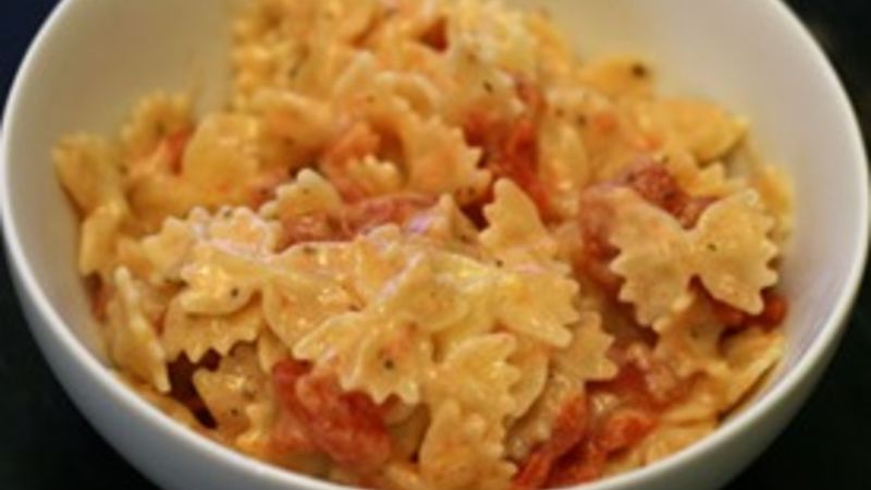 Macaroni and Cheese with Tomatoes Recipe - Tablespoon.com