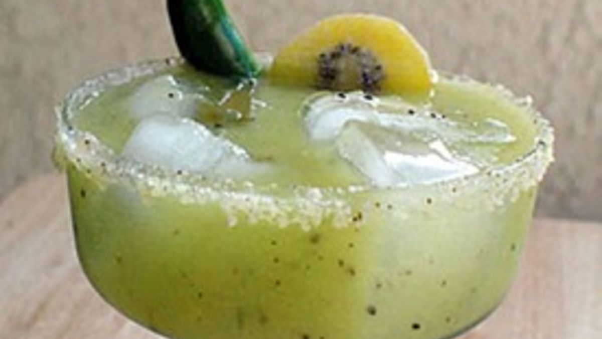 Kiwi-Jalapeño Cocktail