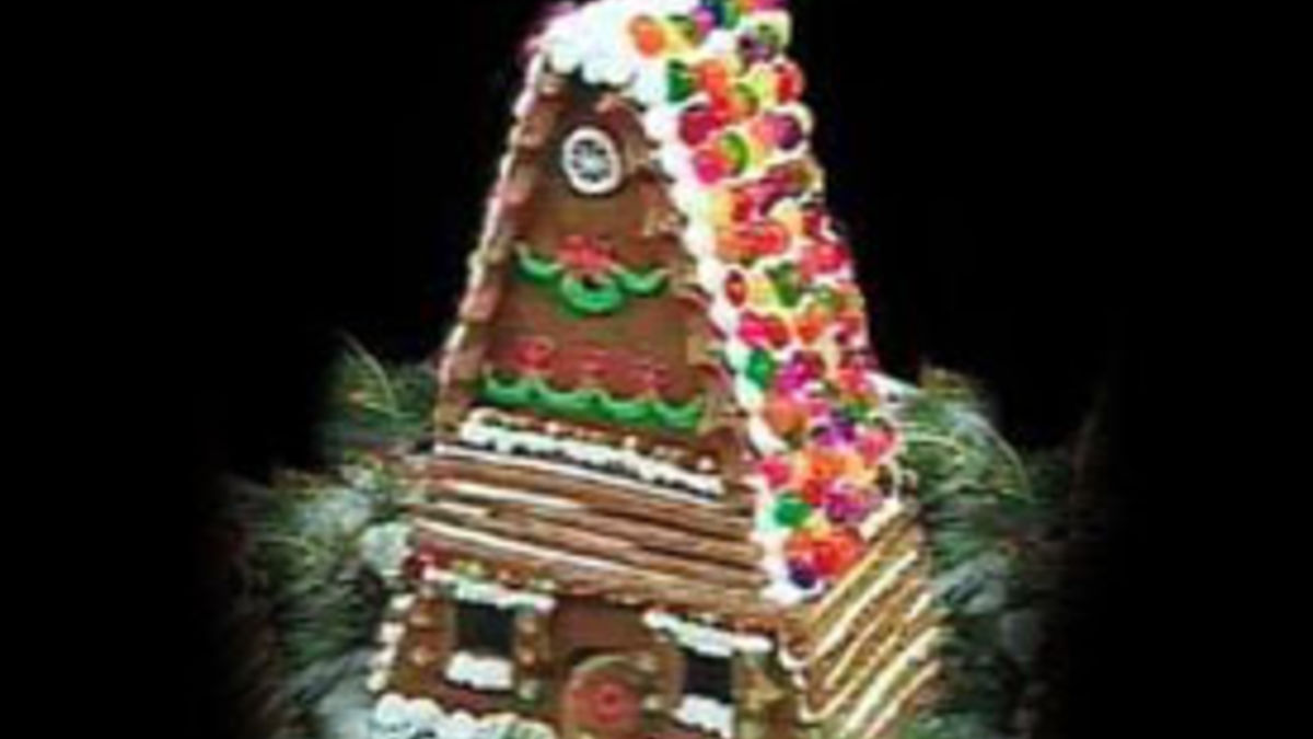 Happy Holidays Gingerbread House 